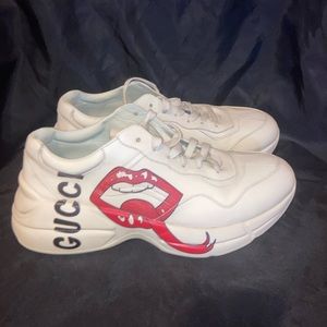 Men's Rhyton sneaker with mouth print Size 10.5